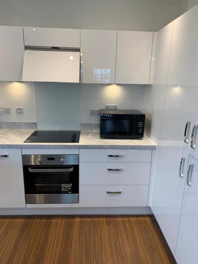 Lakeside 2 Bed Luxury Apartment No Parties No Events Early Check-In Late Check- Out Allowed West Thurrock Exterior foto